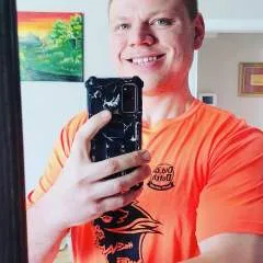 Handsome40 photo on Jungo Live