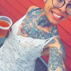 Sarah photo on Jungo Live