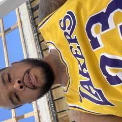 E photo on Jungo Live