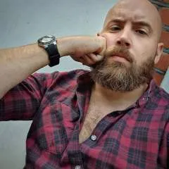 Robin photo on Jungo Live