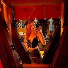 Rileyrose photo on Jungo Live