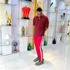 Brighten photo on Jungo Live