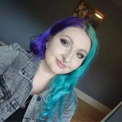 Domechloe34 photo on Jungo Live