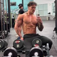 Lucero photo on Jungo Live