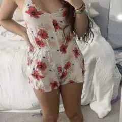 Sarah photo on Jungo Live