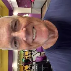 Larry photo on Jungo Live