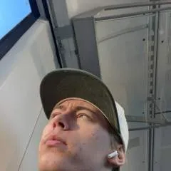 Lucas Petersen photo on Jungo Live