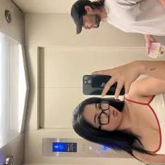 Jenni photo on Jungo Live