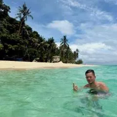 Zachary2 photo on Jungo Live