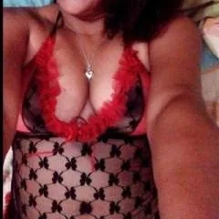 Hussyanwife photo on Jungo Live