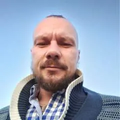 Baton photo on Jungo Live