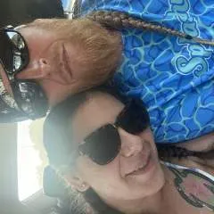 Shy&red photo on Jungo Live