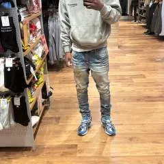 Rossmoney photo on Jungo Live