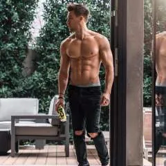 Williams Lee photo on Jungo Live