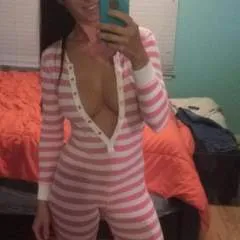 Hotwifehelen photo on Jungo Live