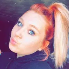 Caroly........ photo on Jungo Live