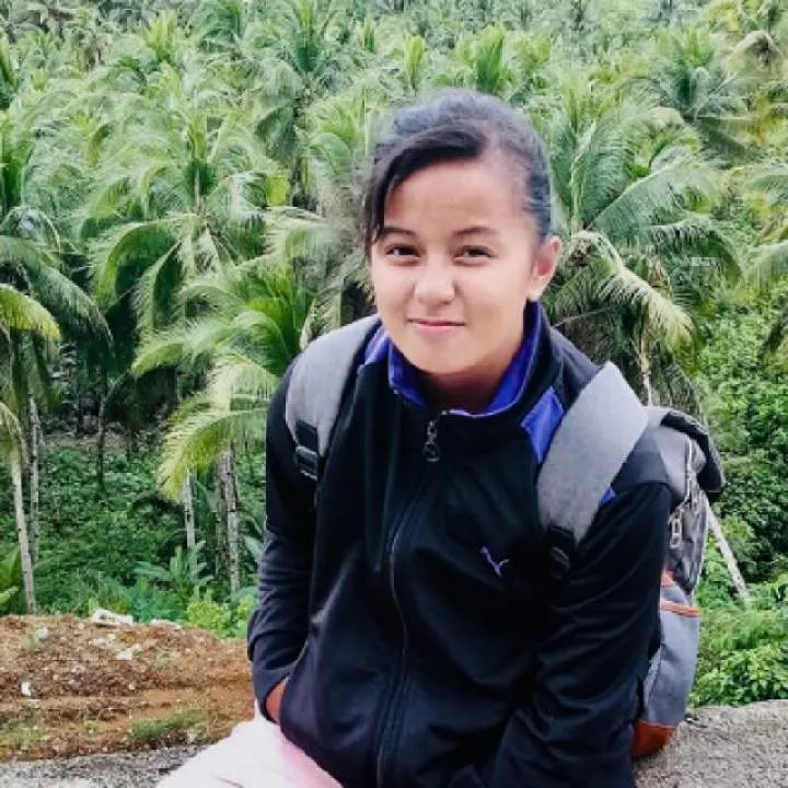 Joanne Photo On Jungo Live