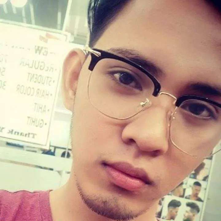 Del Photo On Jungo Live