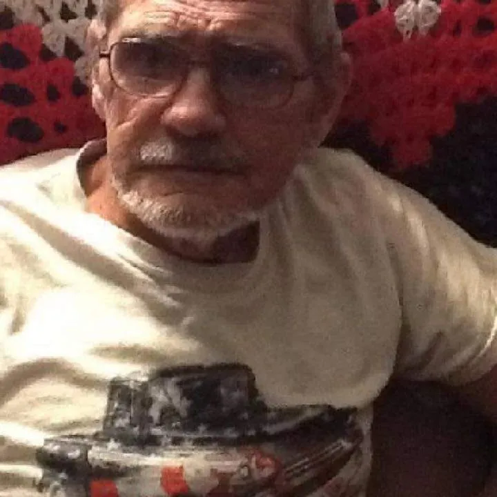 Hotpappyanhotwife Photo On Jungo Live