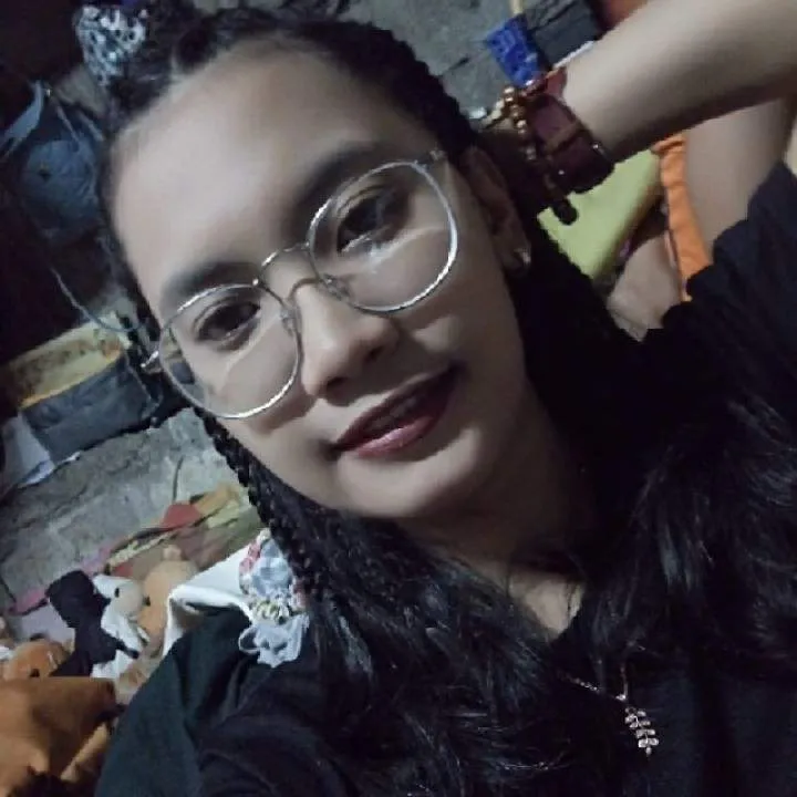 Leeeeeeee Photo On Jungo Live