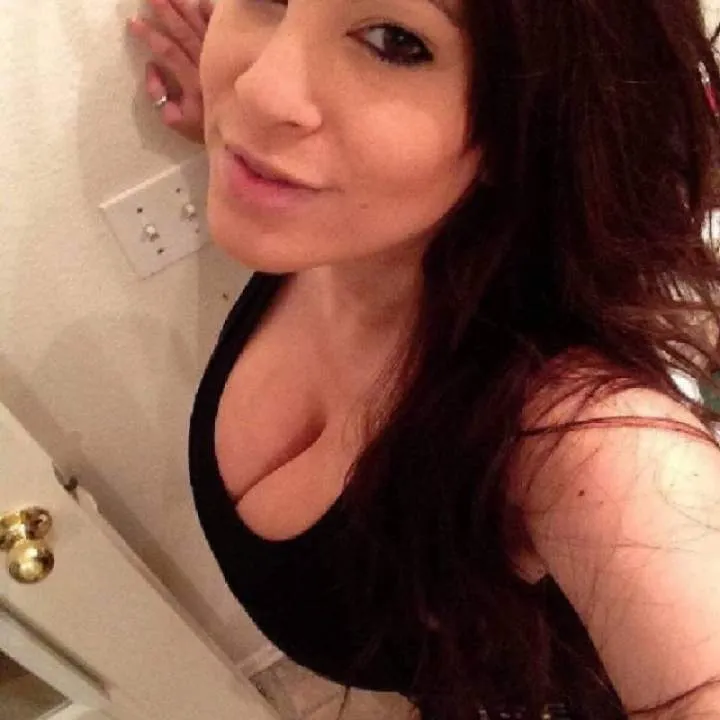 Bella Photo On Jungo Live