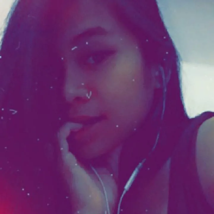 Dee Photo On Jungo Live