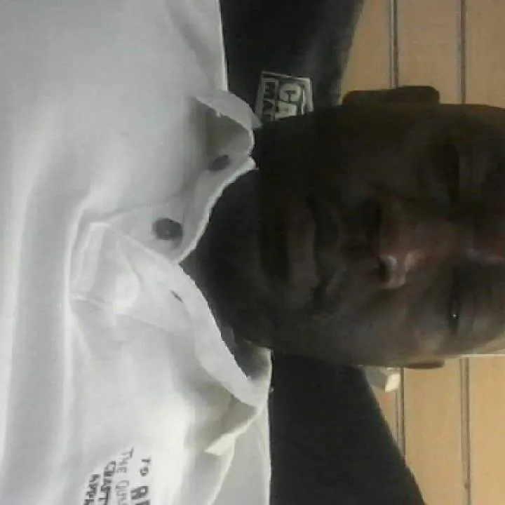 Hunky Photo On Jungo Live