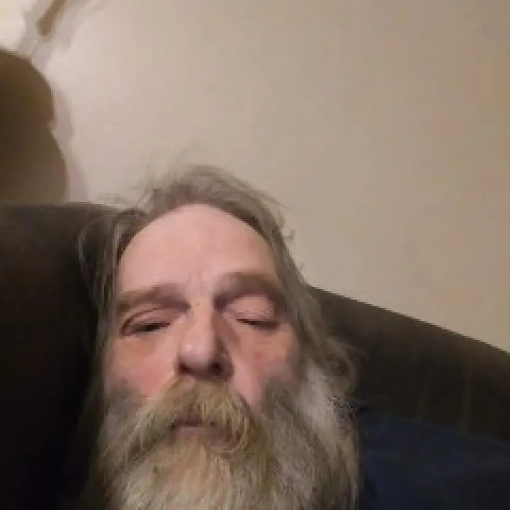 Sweatypantyhose Photo On Jungo Live