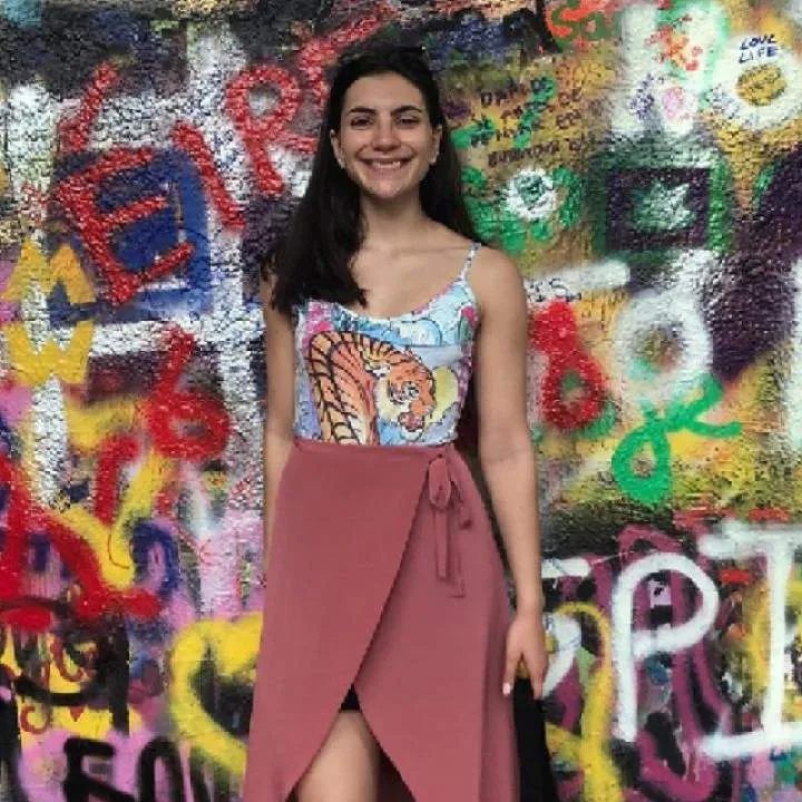 Leslie Photo On Jungo Live