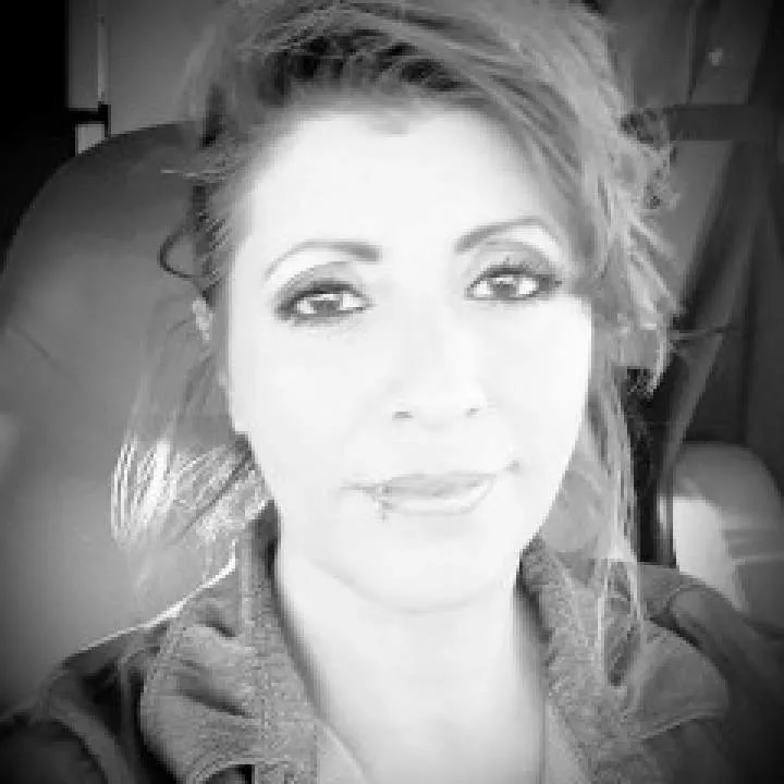 Bell Photo On Jungo Live