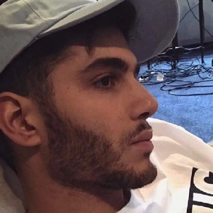 Valentino99 Photo On Jungo Live