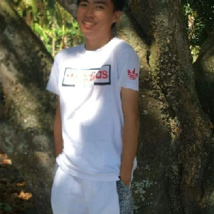 Zac Photo On Jungo Live