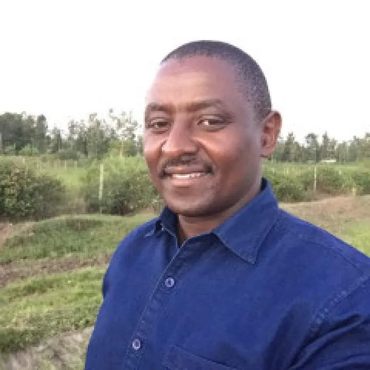 Collins Davis Photo On Jungo Live