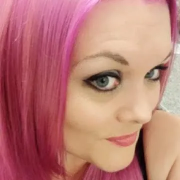 Lucygoosy........ Photo On Jungo Live