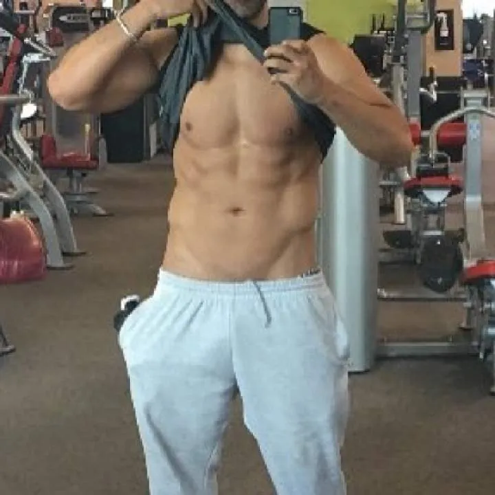 Rocco Photo On Jungo Live