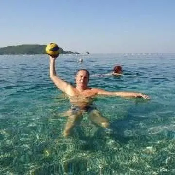 Monti Photo On Jungo Live