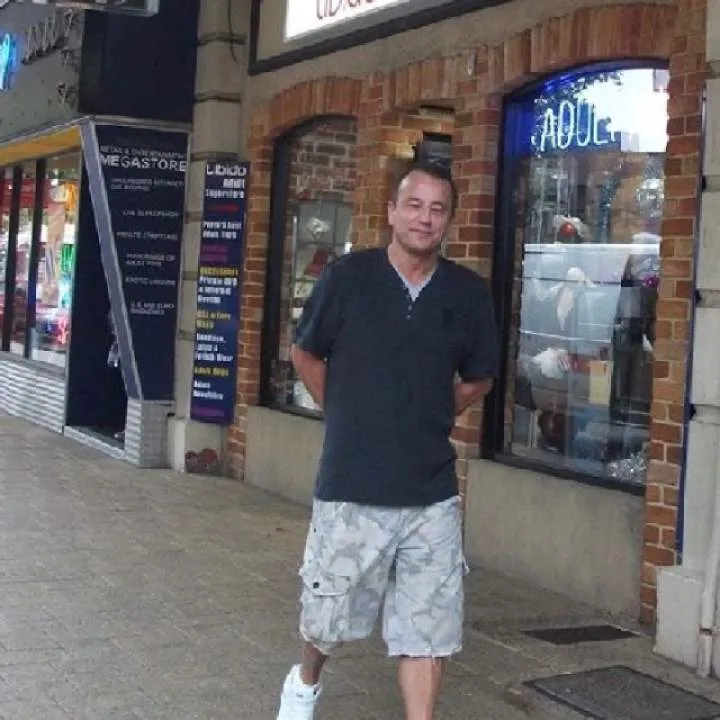 English Guy Photo On Jungo Live