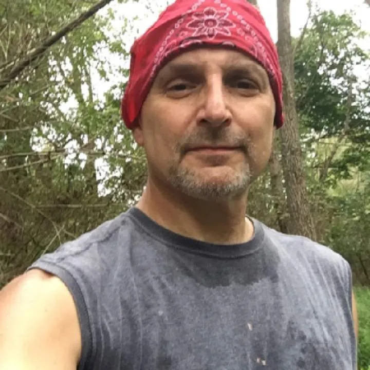 Cezare Photo On Jungo Live