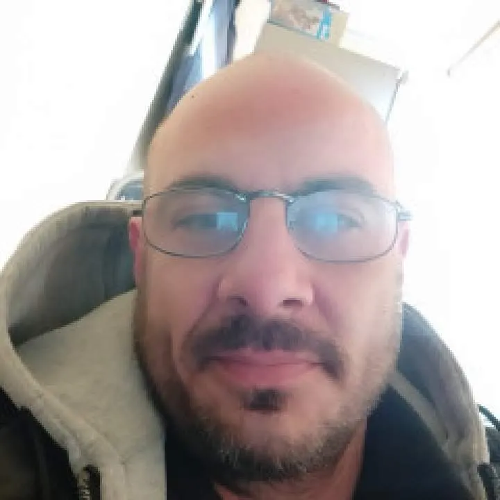 Vangelis Photo On Jungo Live