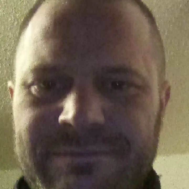 J.r. Photo On Jungo Live