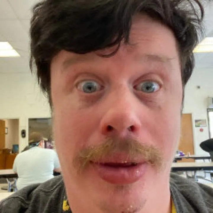 R.... Photo On Jungo Live