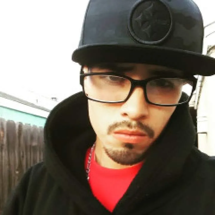 Romie Photo On Jungo Live