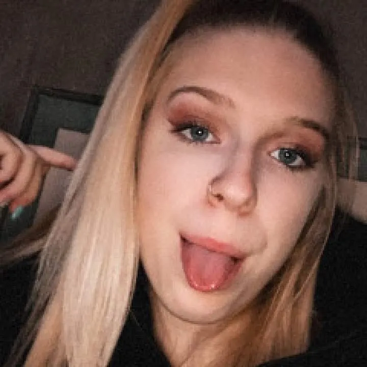 Macie.... Photo On Jungo Live