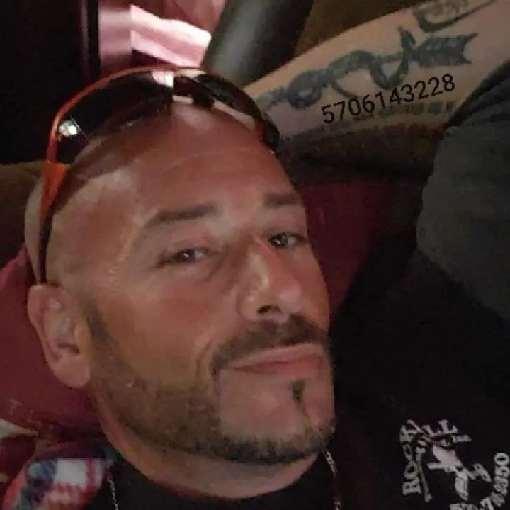 Lookingtobe3rd Photo On Jungo Live