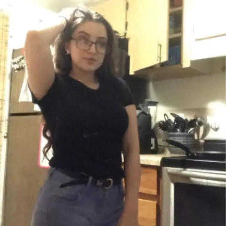 Hera Photo On Jungo Live