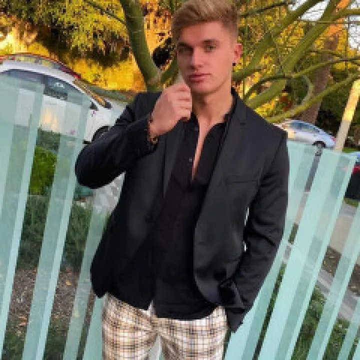 Alex Photo On Jungo Live