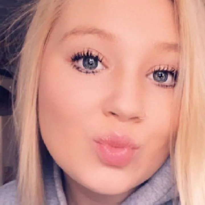 Caroly........ Photo On Jungo Live