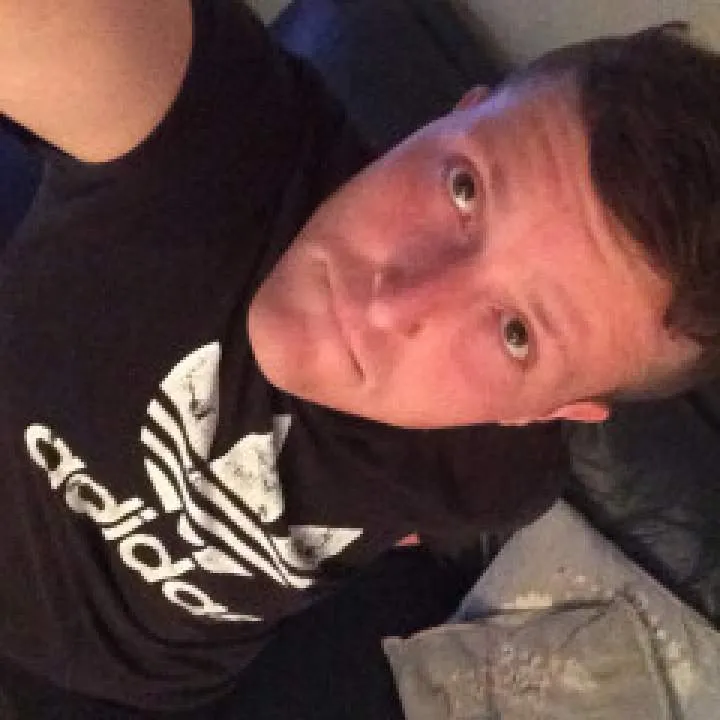 Russoll Photo On Jungo Live