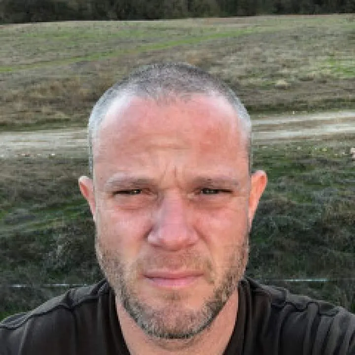 Chris Photo On Jungo Live