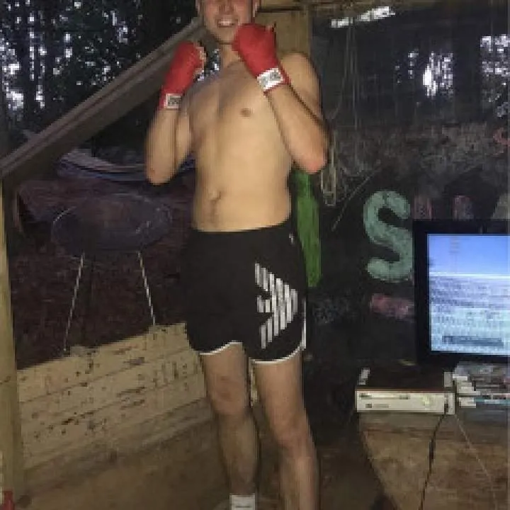 Frankieswing Photo On Jungo Live